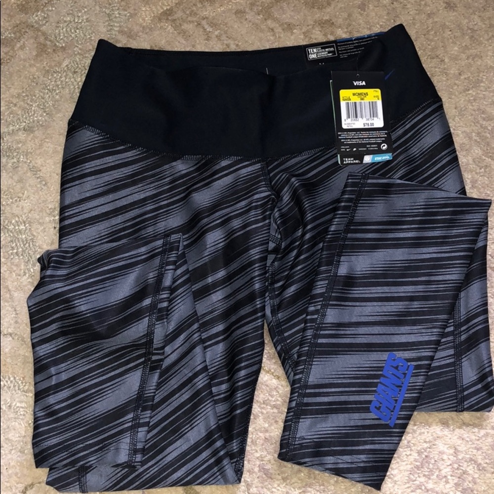 Nike legend 2.0 tight fit leggings